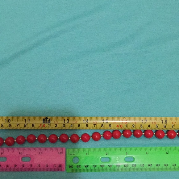 Red necklace - Picture 7 of 9